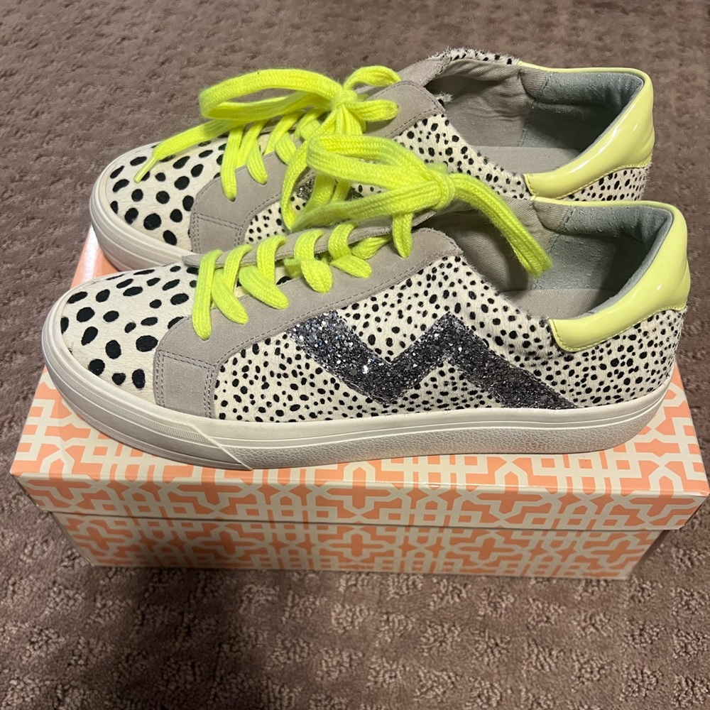 Gianni Bini Sneakers